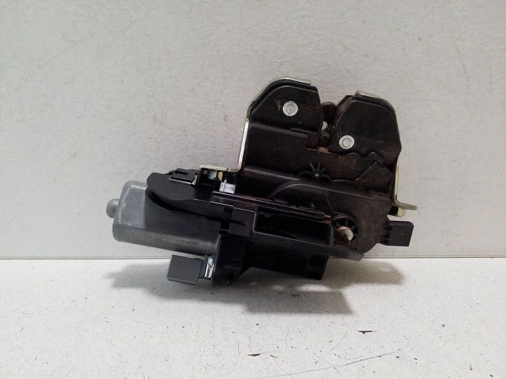 Tailgate/trunk/boot lock/catch/latch – Porsche Cayenne (92A) (2010-2017)