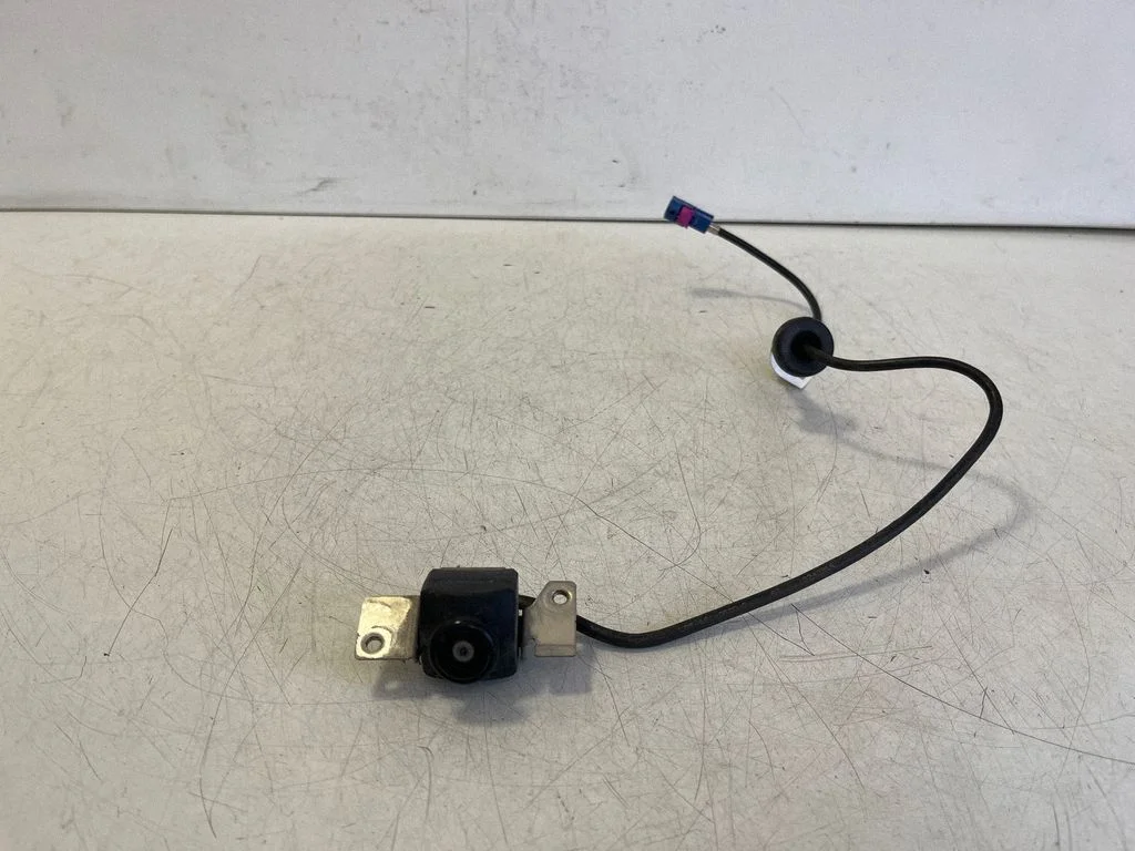Reversing camera 106126900D – Tesla Model S (2012-)