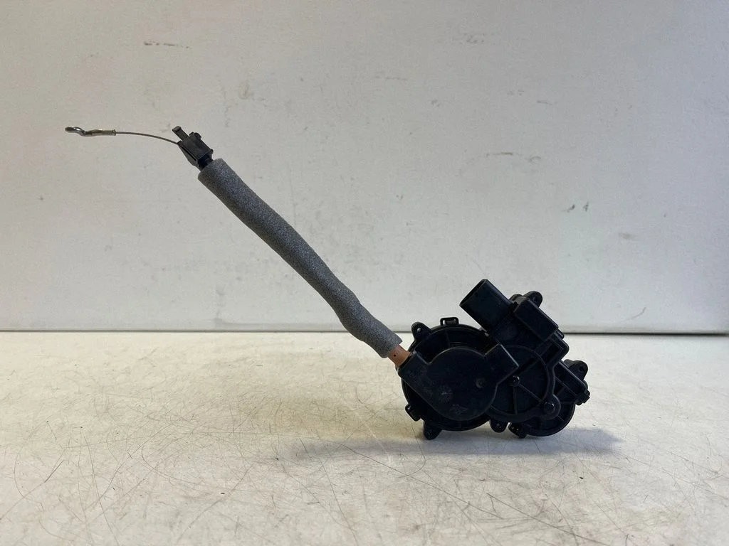 Tailgate/trunk/boot lift motor 9J0827888