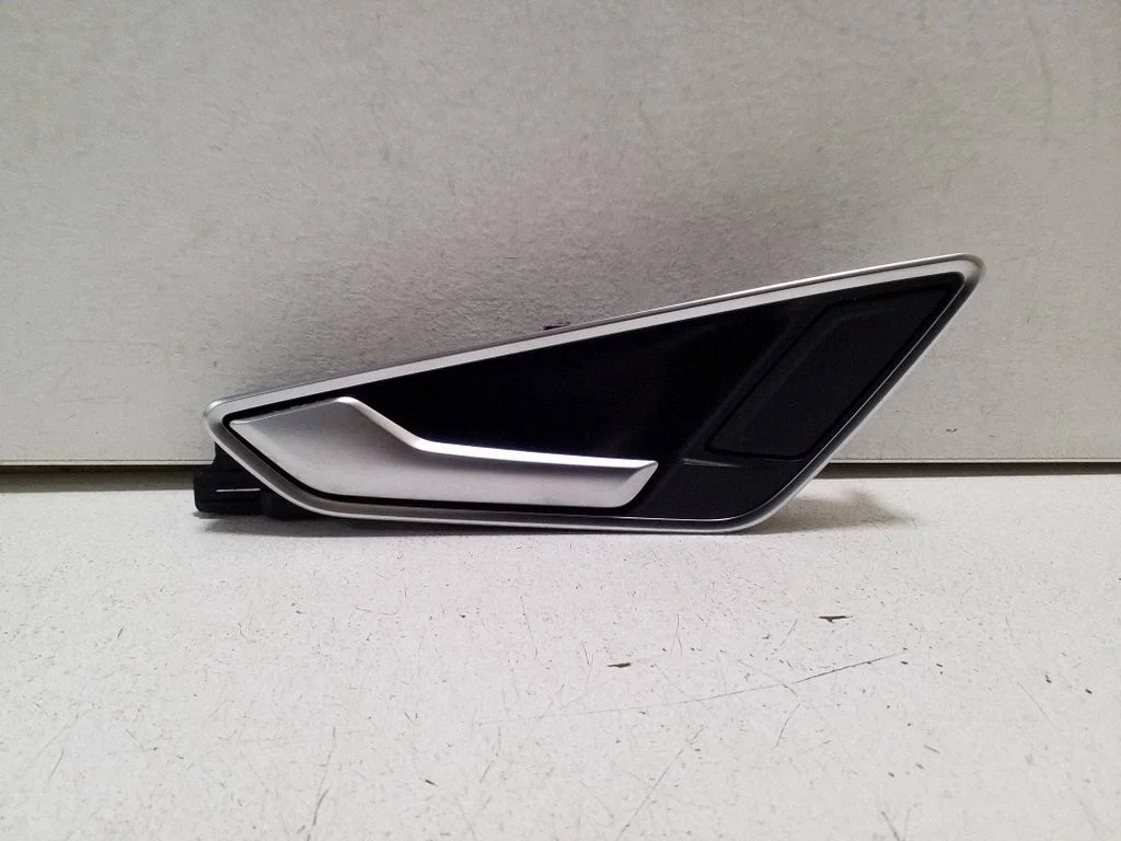Front door interior handle 81A837019C – Audi SQ2 GA (2017-)