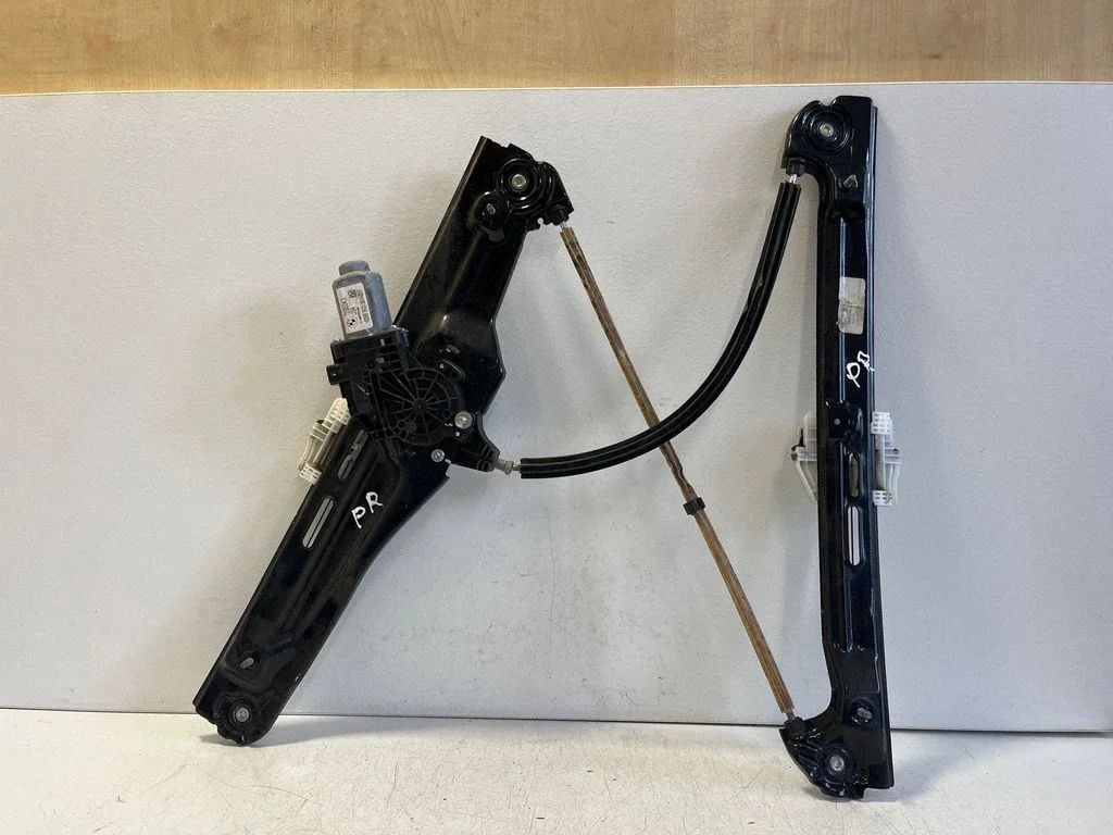 Front door window regulator with motor – BMW X3 F25 (2010-2017)