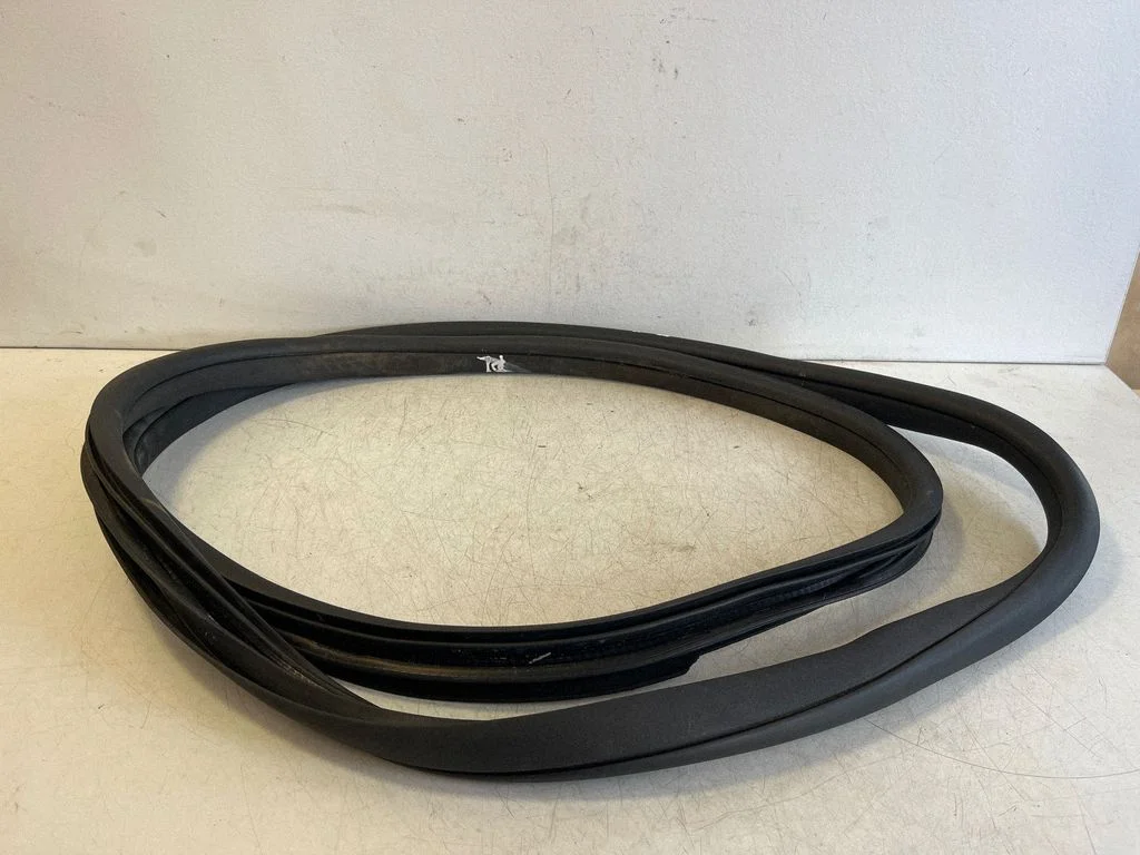 Front door rubber seal – Mercedes-Benz GLC-Class C253 (2016-)