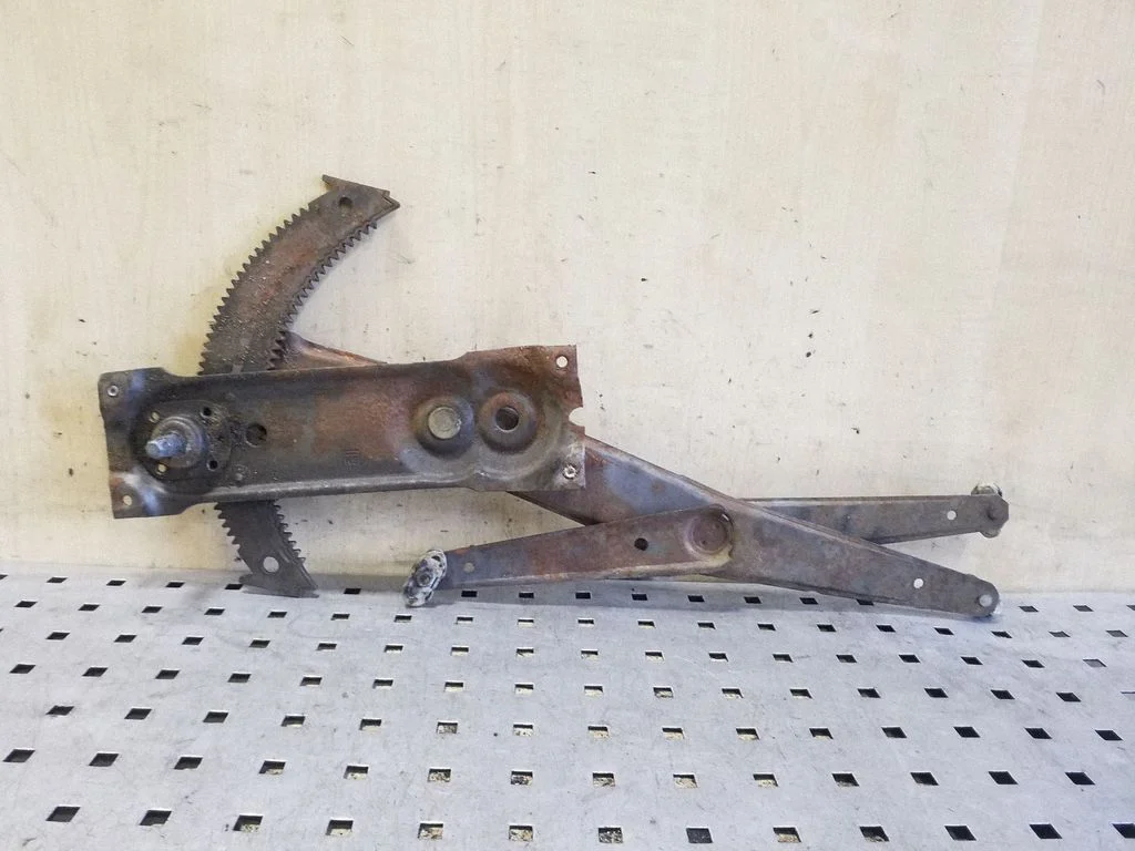 Front door manual window regulator 90270658R – Opel Vectra A (1988-1995)