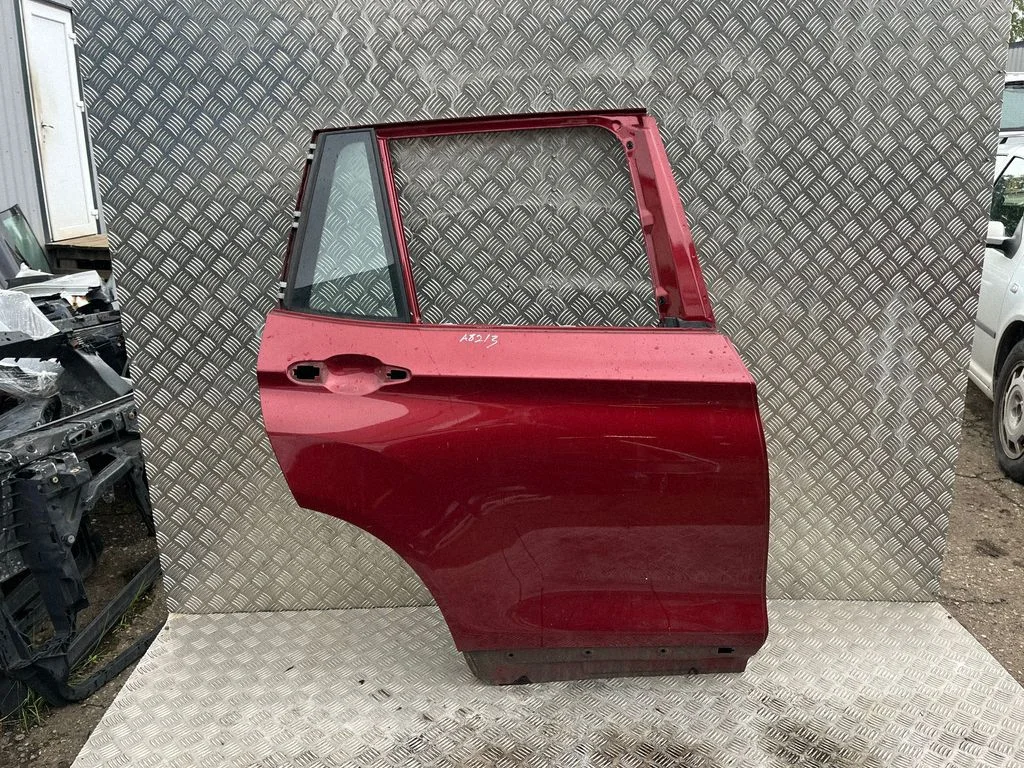 Rear door – right
