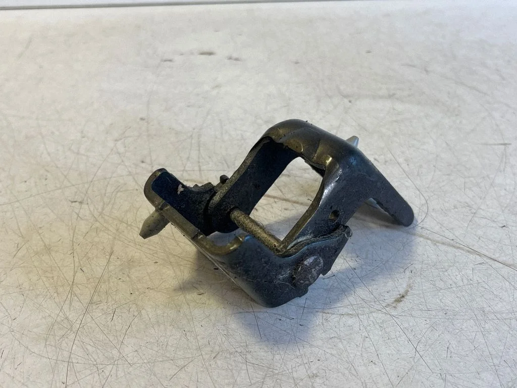 Tagaukse alumine hing 29217S2