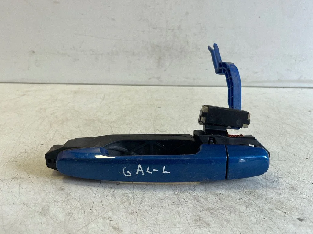 Rear door exterior handle – left