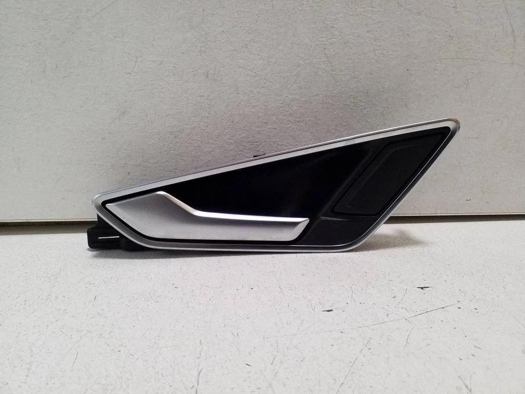 Rear door interior handle 81A837019C – Audi SQ2 GA (2017-)