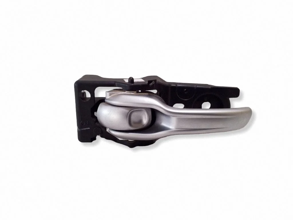 Rear door interior handle C37091103