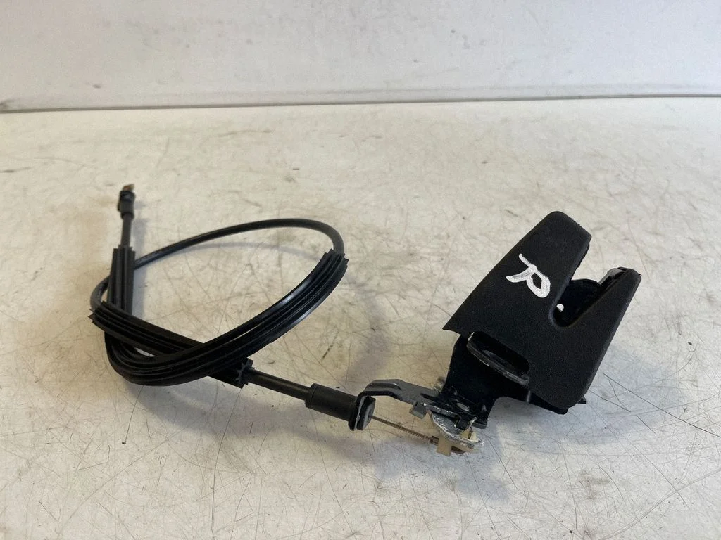 Rear door lock – Volkswagen Transporter - Caravelle T5 (2003-2015)