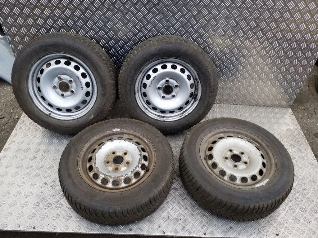 R15 plieninis štampuotas ratlankis (-iai)
