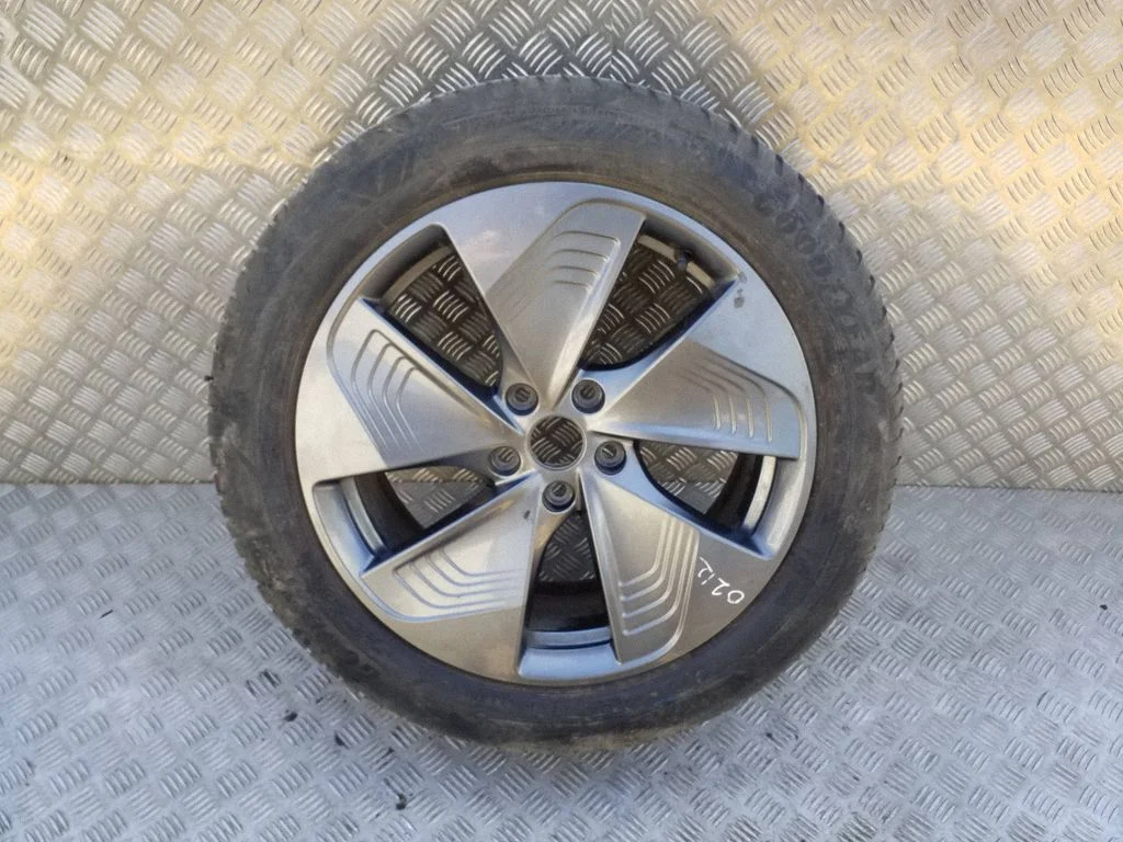 Felgi aluminiowe R18 10E601025N