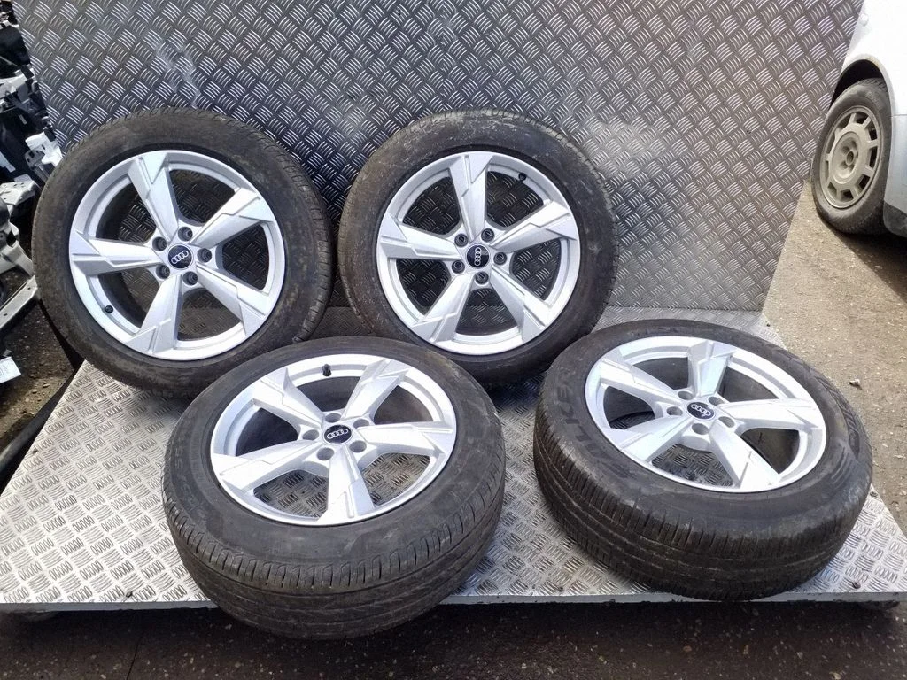 R18 alloy rim 4K0601025D