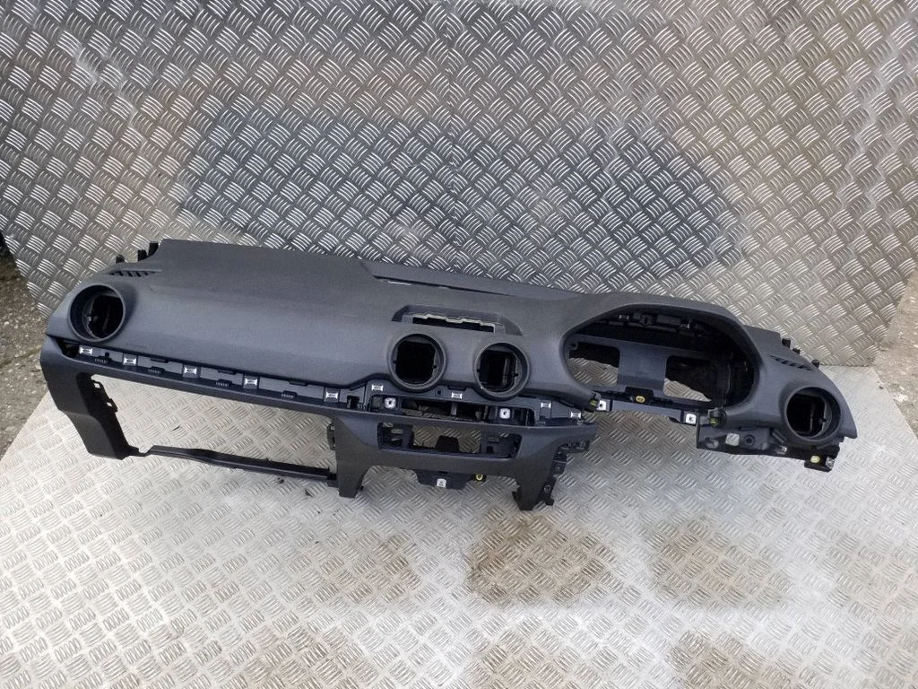 Dashboard 81C857001L – Audi SQ2 GA (2017-)