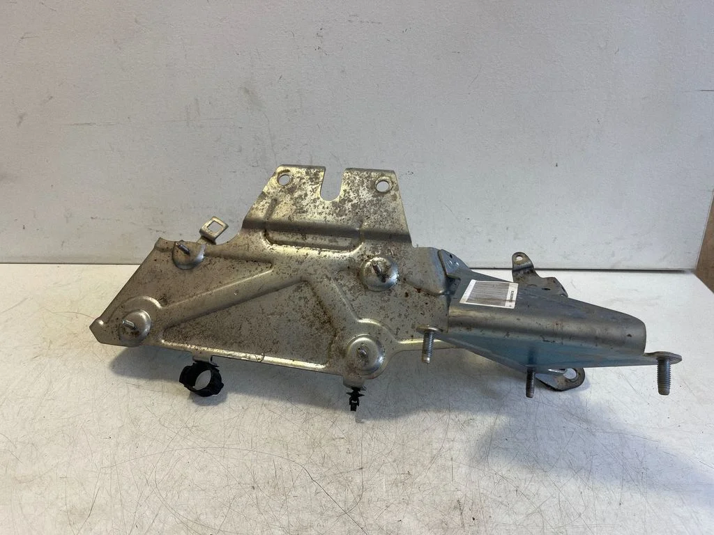 Other engine bay part A2935454900