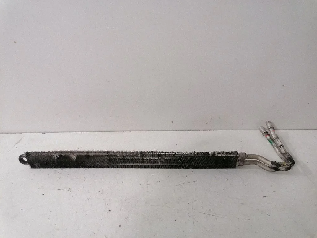 Power steering radiator – BMW 7 Series E65 E66 (2001-2008)