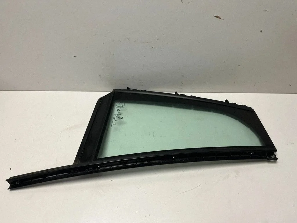 Rear side window – BMW X7 G07 (2018-)