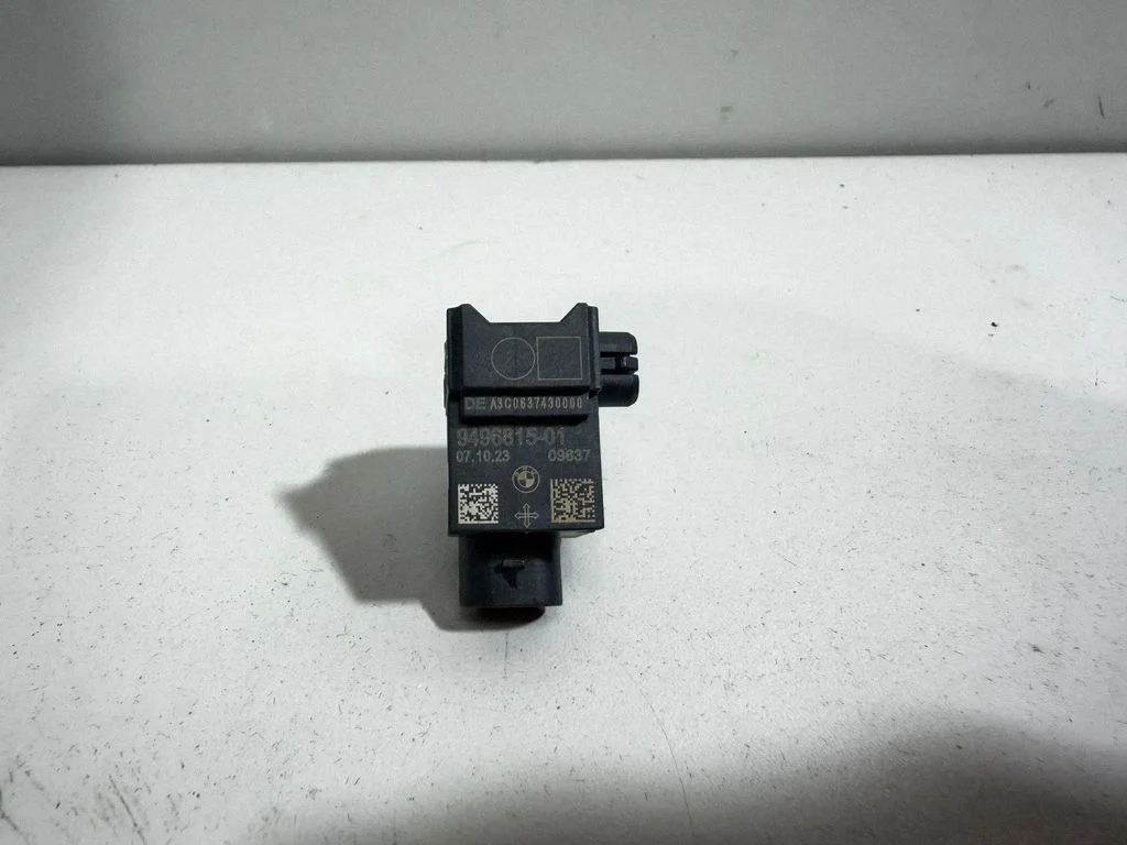 Airbag deployment crash/impact sensor 9496815