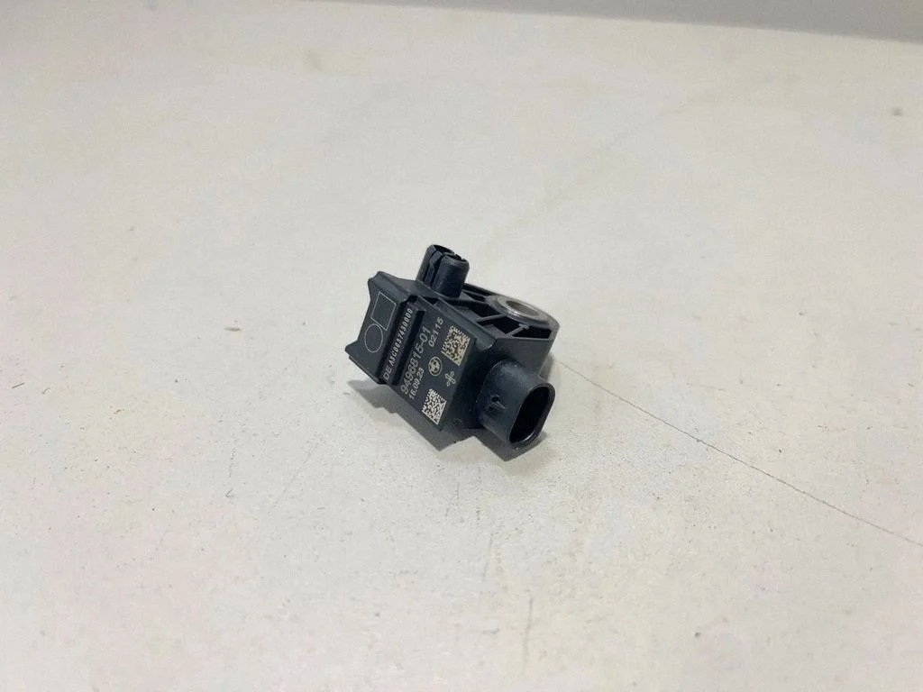 Airbag deployment crash/impact sensor 9496815