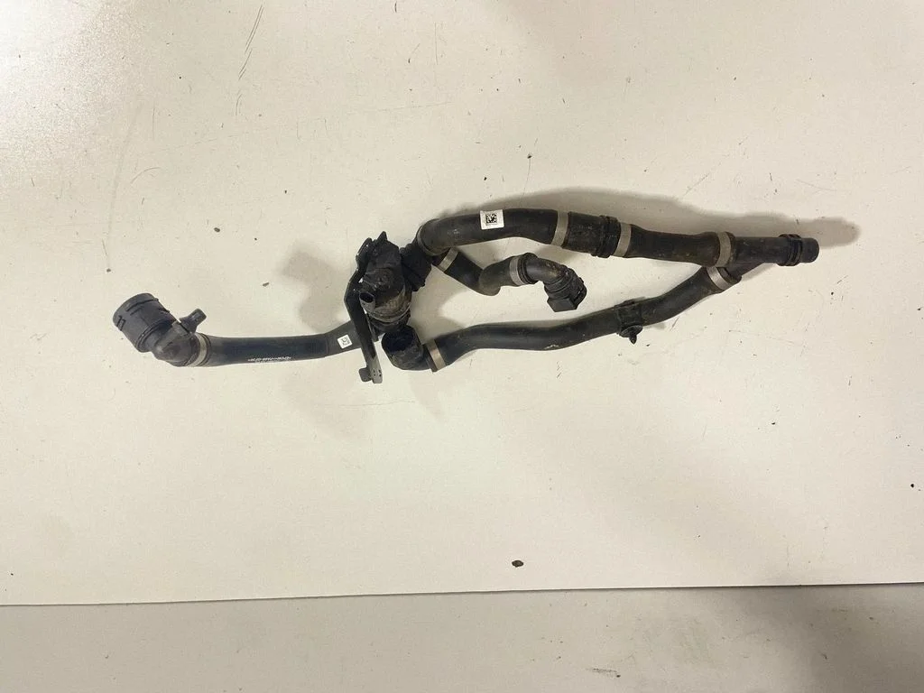 Jahutusvedeliku soojendi – BMW 4-seeria G22 G23 G24 G26 (2020-)