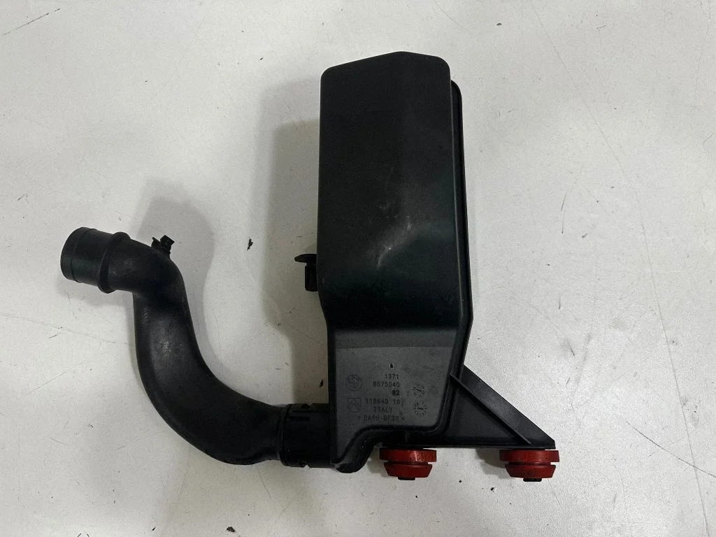 Intake resonator – BMW 7 Series G11 G12 (2015-2022)