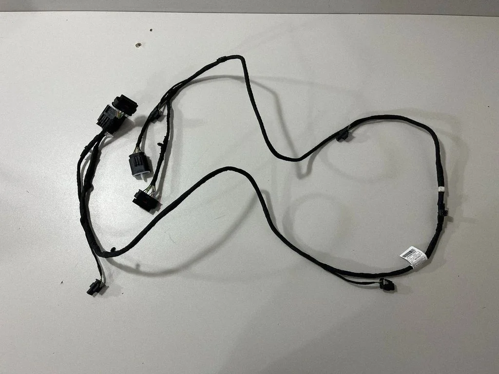 Parkimisandurite (PDC) juhtmestik – BMW Series 8 M8 F91 F92 G14 G15 (2019-)