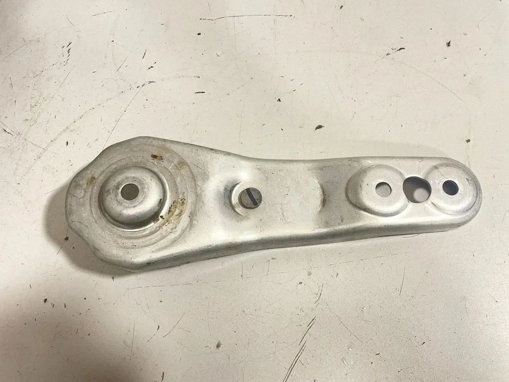 Muu esivedrustuse osa 6878763 – BMW X6 G06 (2019-)