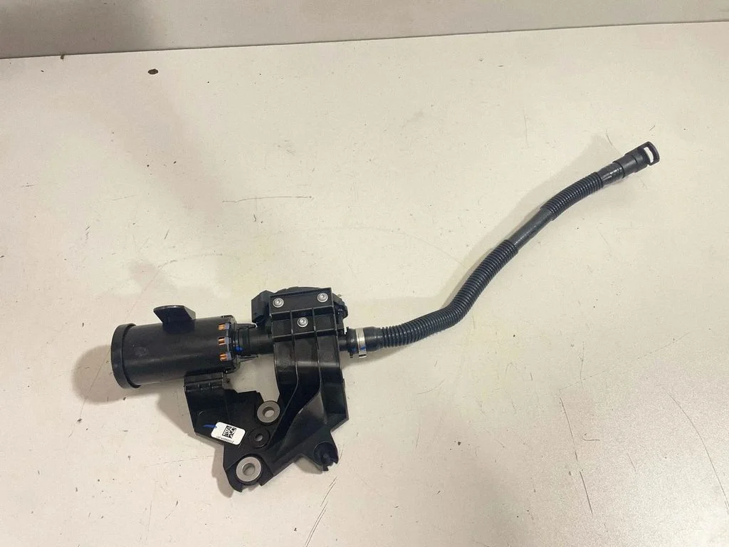 Active carbon filter fuel vapour canister 7439920 – BMW X7 G07 (2018-)