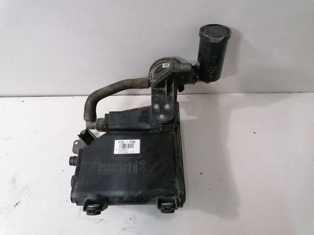 Active carbon filter fuel vapour canister 7286469