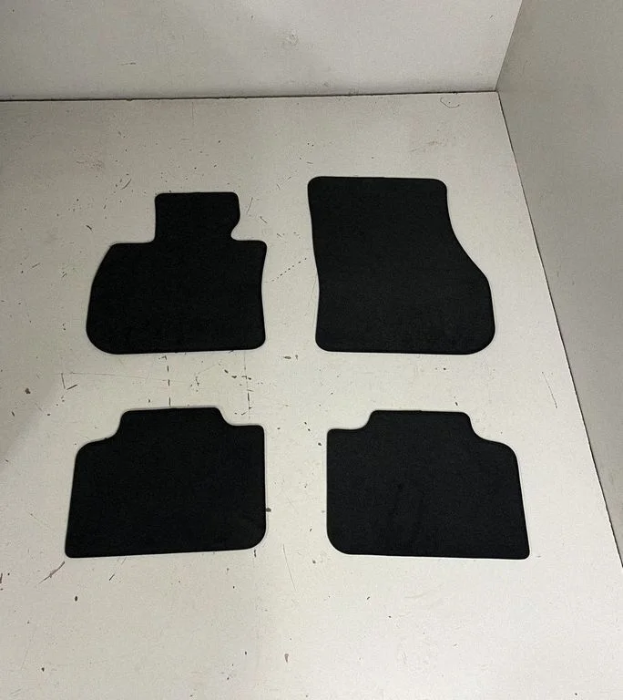 Põrandamattide komplekt 5A498E7 – BMW 2-seeria Active Tourer U06 (2021-)