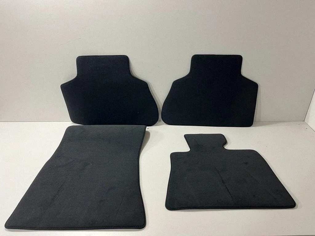 Põrandamattide komplekt 5A40B11