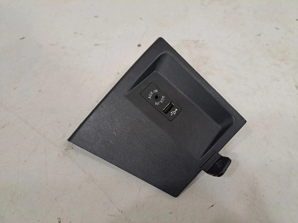USB socket connector 9319542 – BMW X1 F48 F49 (2015-2022)