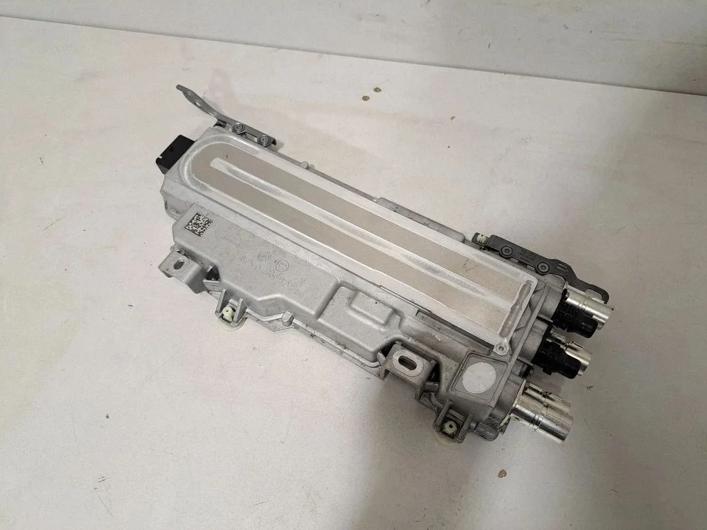 Invertors (sprieguma pārveidotājs) 5A602F8