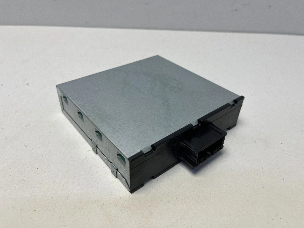 Voltage converter inverter – BMW 3 Series E92 E93 (2005-2014)