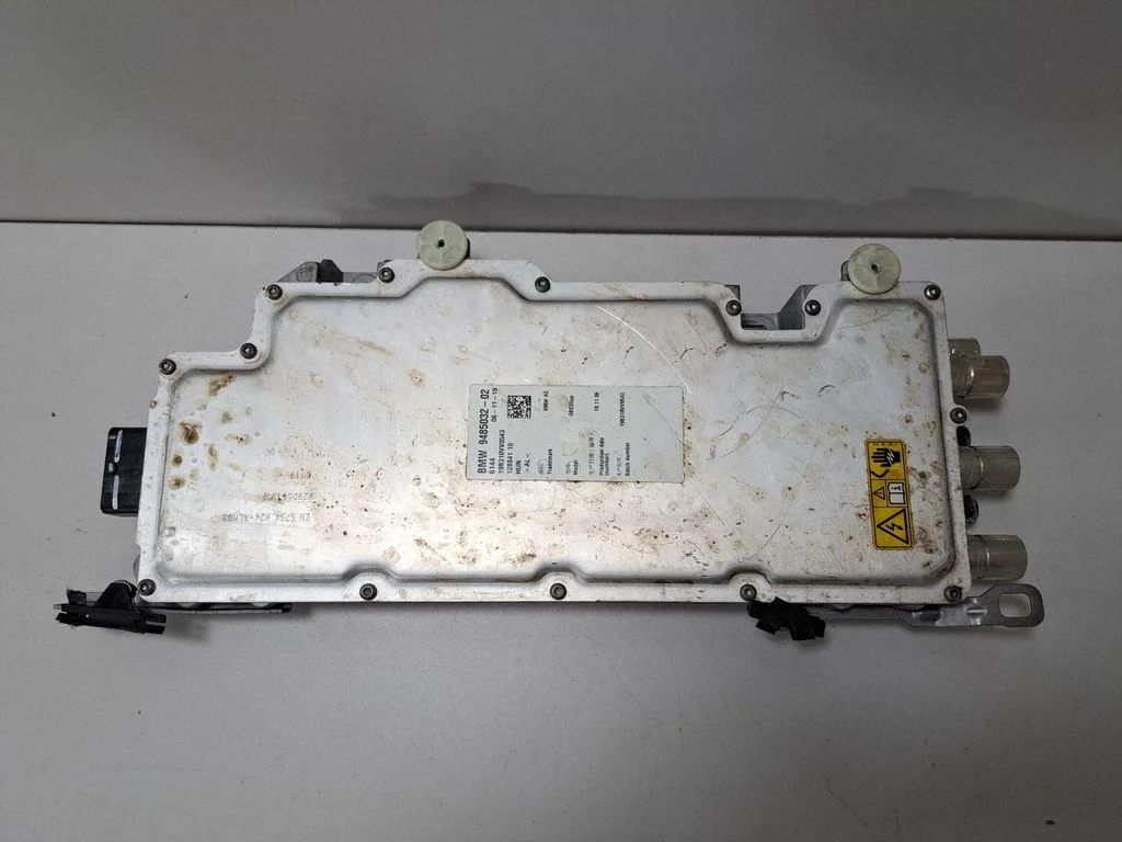 Voltage converter inverter – BMW 3 Series G20 G21 (2019-)