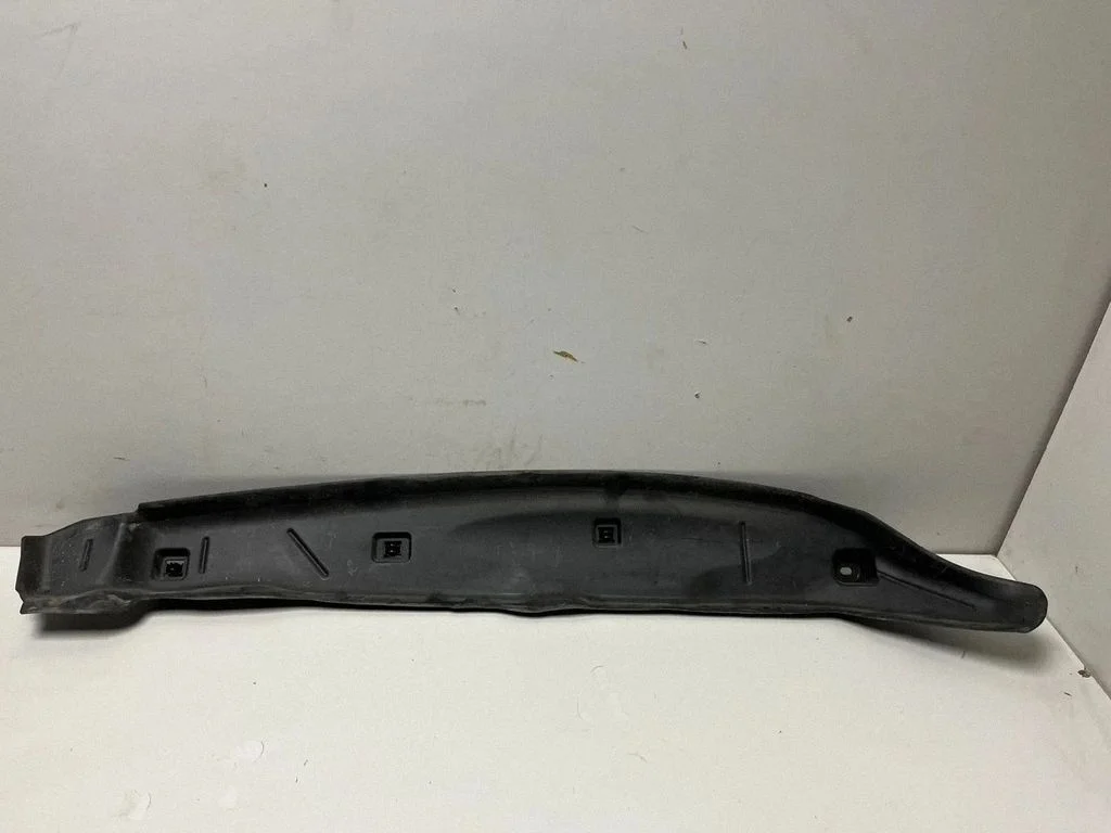 Spārna nobeiguma apdare – BMW XM (2022-)