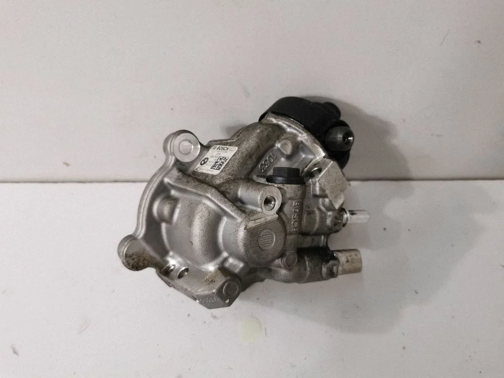 Mechanical fuel pump 8511626