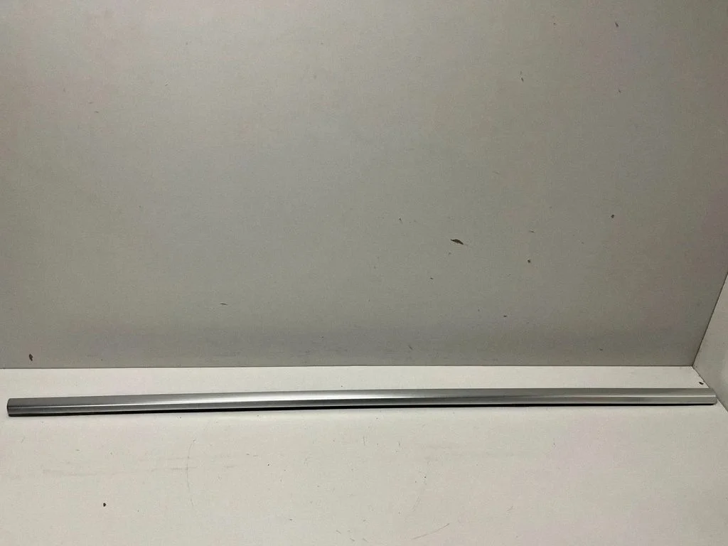 Galinių durų stiklo apdaila