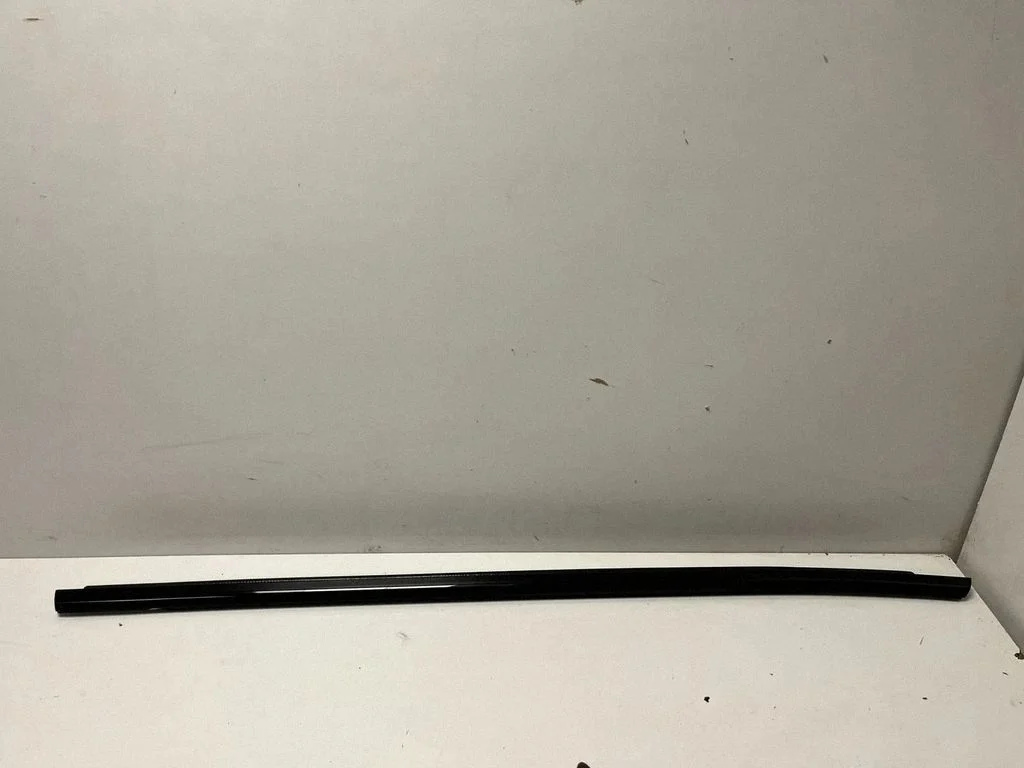 Aizmugurējo durvju stikla apdare 9881634 – BMW XM (2022-)