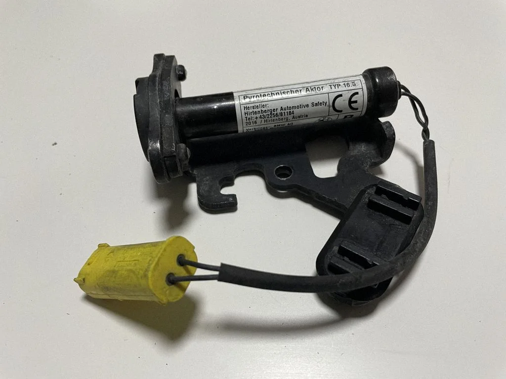 Bonnet Pedestrian Airbag Actuator – BMW X5 F15 (2013-2017)