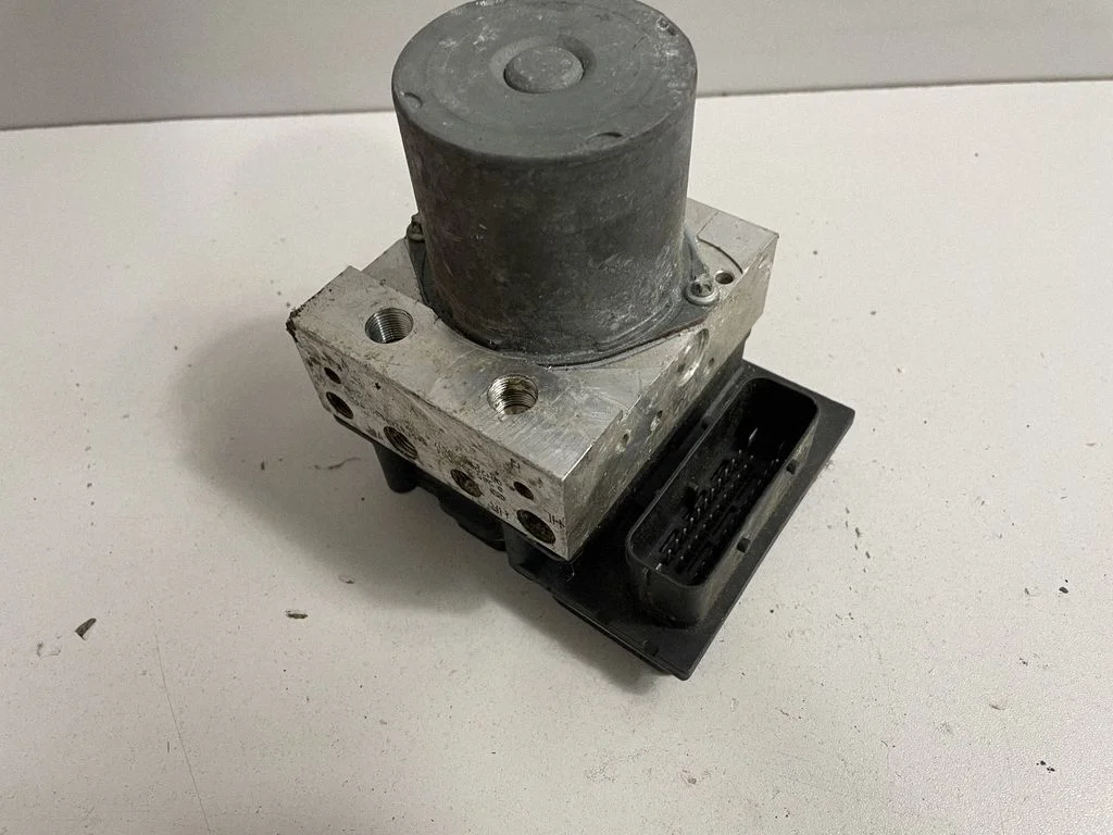ABS bloks – BMW 5. sērija E60 E61 (2004-2010)