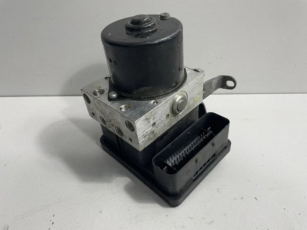 ABS block – BMW 3 Series E90 E91 (2005-2012)