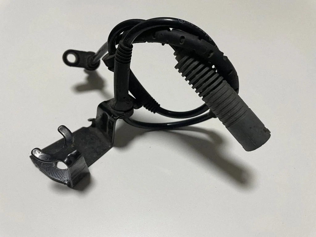 Esimene piduri ABS-andur – BMW 1-seeria E81 E87 (2004-2011)