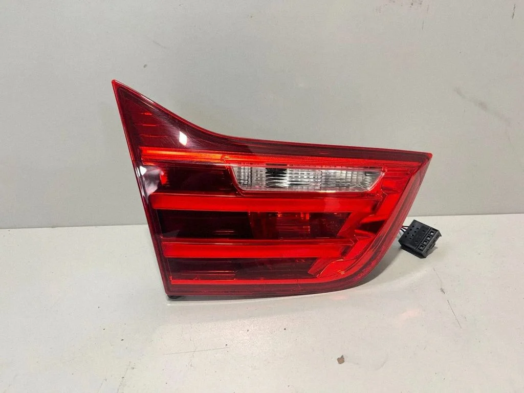 Lampa tylna w klapie – BMW Seria 4 F32 F33 (2013-2020)