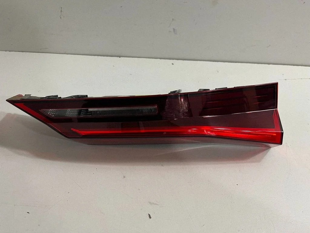 Aizmugurējais lukturis bagāžnieka vākā 9465598 – BMW X1 U11 (2022-)