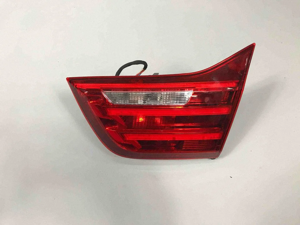 Aizmugurējais lukturis bagāžnieka vākā – BMW 4. sērija F32 F33 (2013-2020)