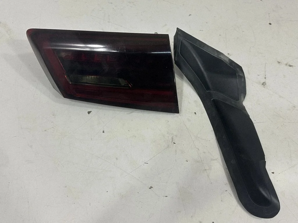 Tailgate rear/tail lights – BMW 5 Series G30 G31 G38 (2016-)