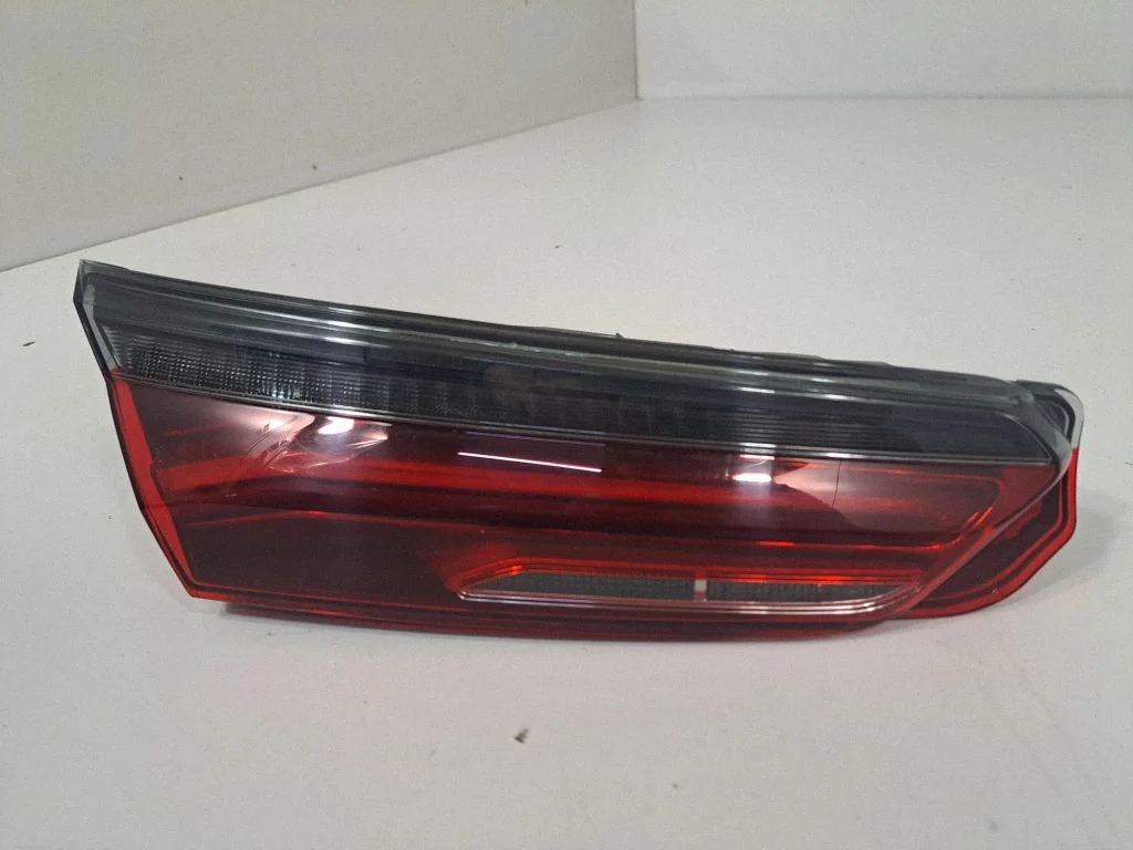 Tagatuli luugil 7445779 – BMW Series 8 M8 F91 F92 G14 G15 (2019-)