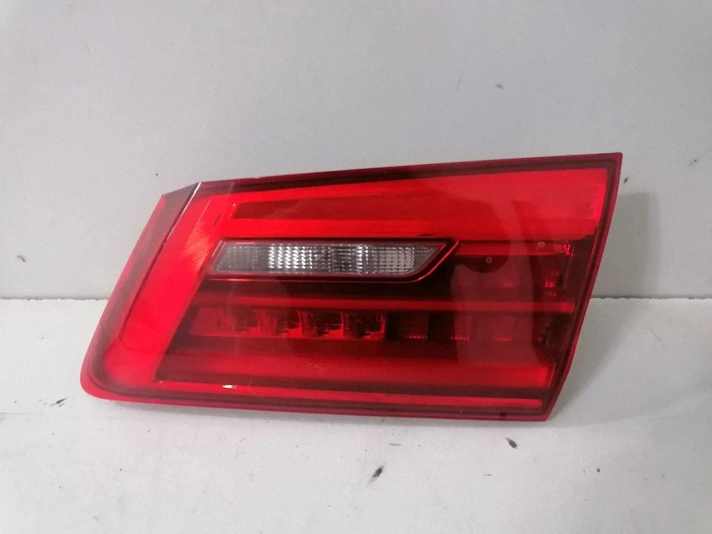 Aizmugurējais lukturis bagāžnieka vākā – BMW 5. sērija G30 G31 G38 (2016-)