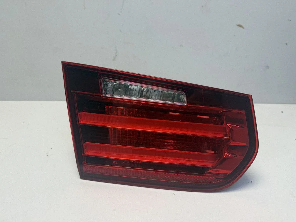 Tailgate rear/tail lights – BMW 3 Series F30 F35 F31 (2012-2018)