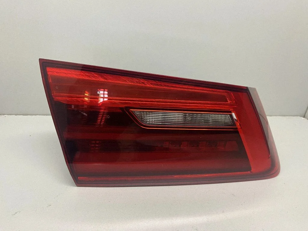 Aizmugurējais lukturis bagāžnieka vākā – BMW Series 5 M5 F90 (2017-)